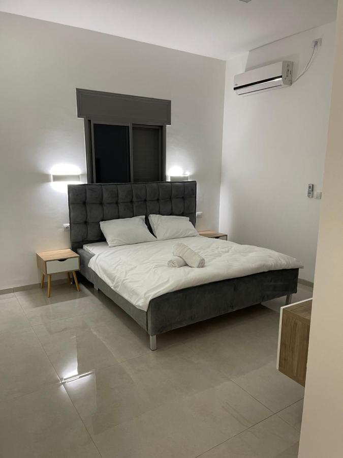 אמה וילה ריזורט Villa Hadera Exteriör bild