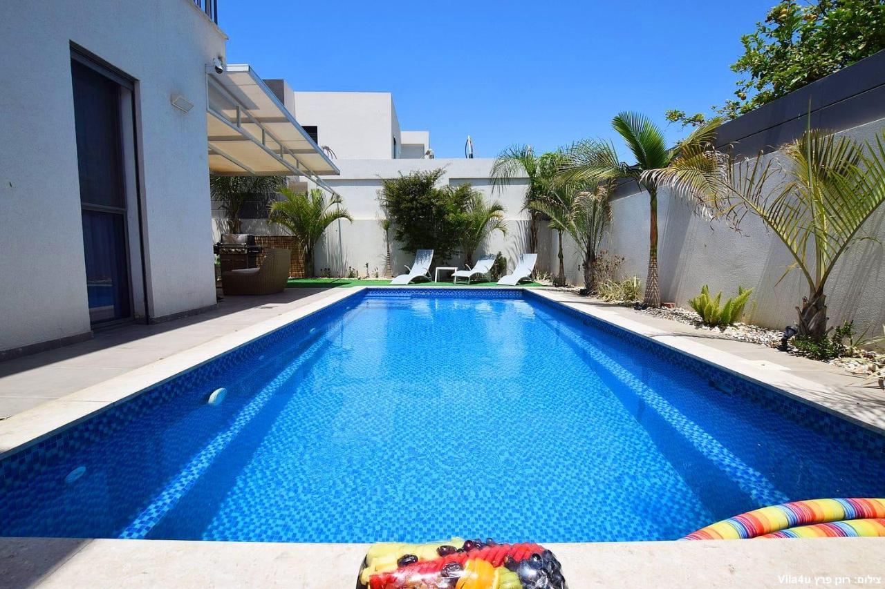 אמה וילה ריזורט Villa Hadera Exteriör bild