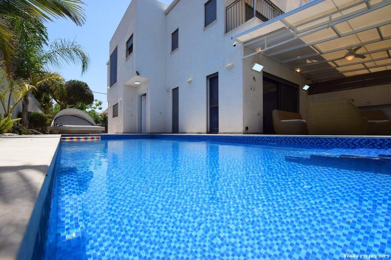 אמה וילה ריזורט Villa Hadera Exteriör bild