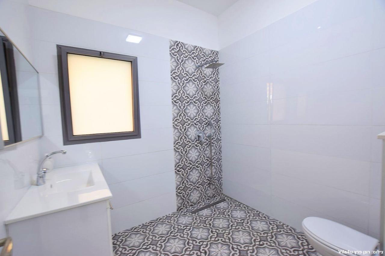 אמה וילה ריזורט Villa Hadera Exteriör bild